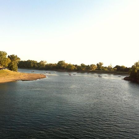 Executive Inn & Suites Sacramento Bagian luar foto