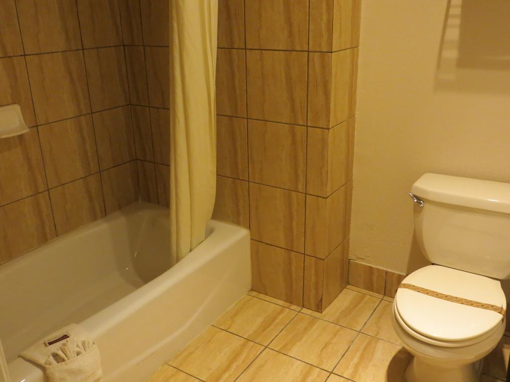 Executive Inn & Suites Sacramento Ruang foto