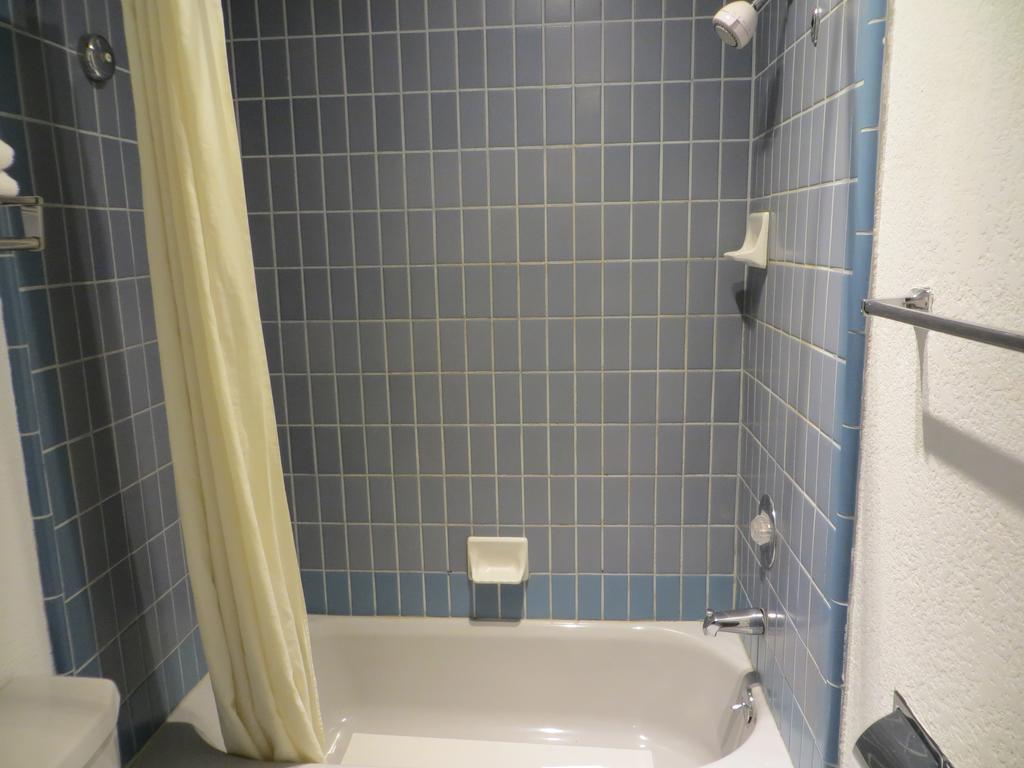 Executive Inn & Suites Sacramento Bagian luar foto