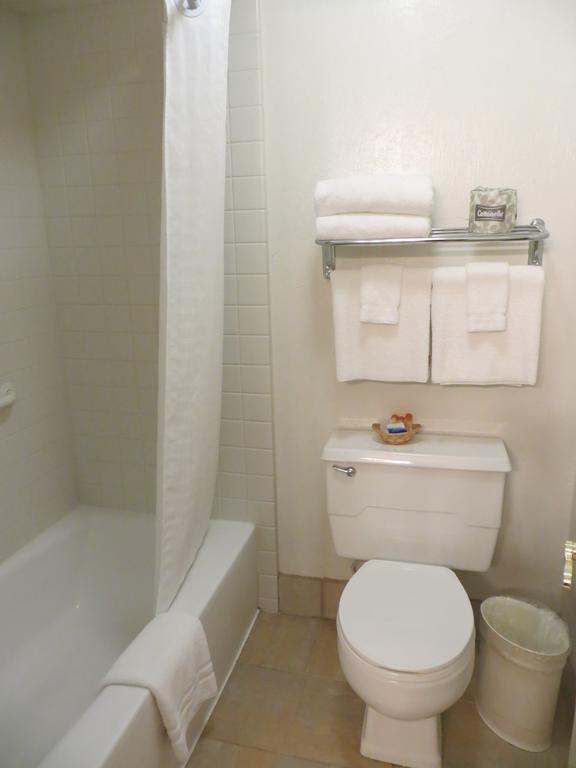 Executive Inn & Suites Sacramento Bagian luar foto