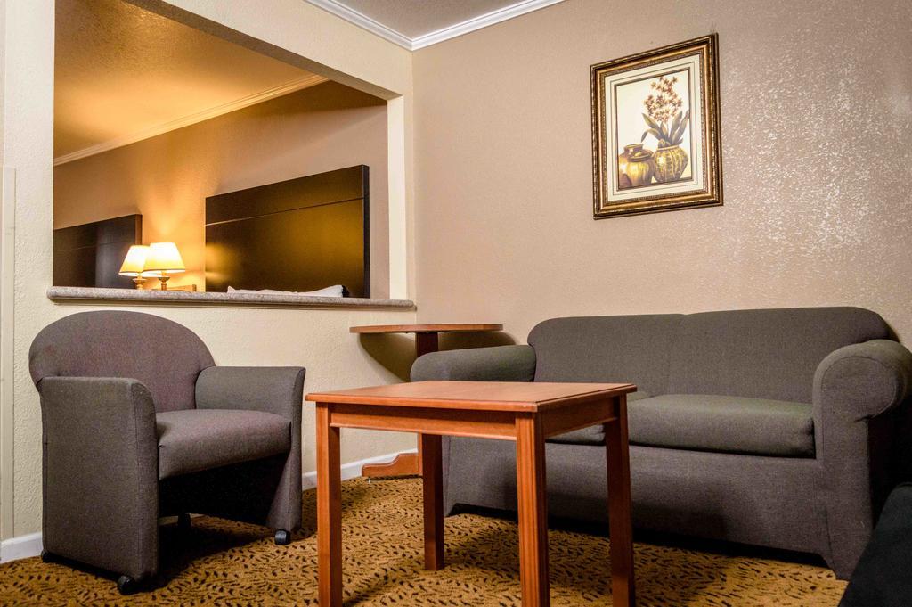 Executive Inn & Suites Sacramento Bagian luar foto