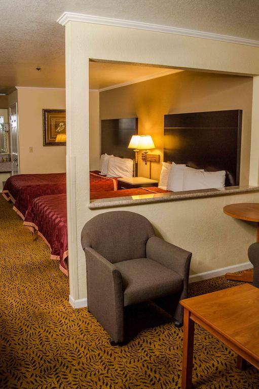 Executive Inn & Suites Sacramento Bagian luar foto
