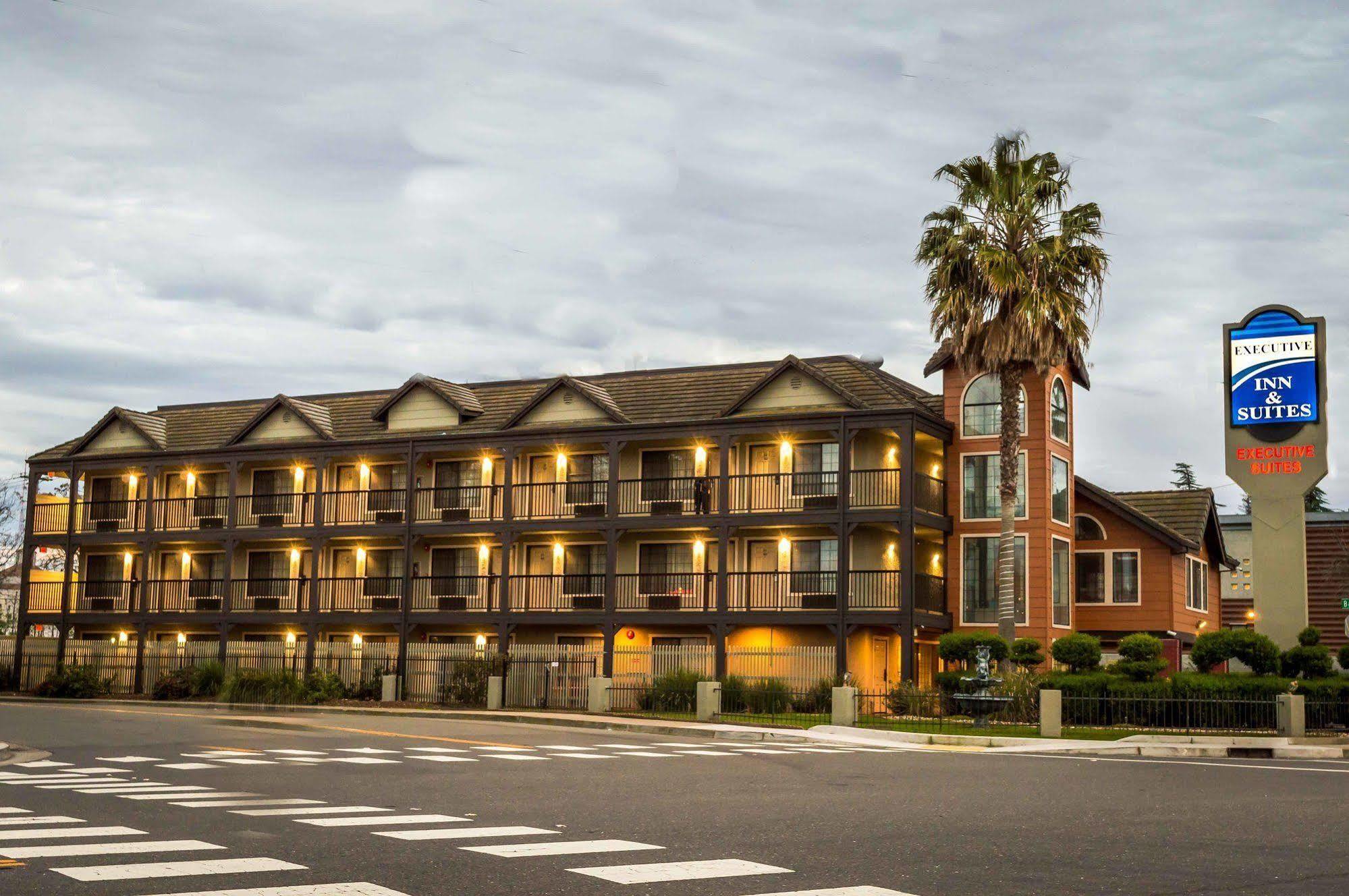 Executive Inn & Suites Sacramento Bagian luar foto
