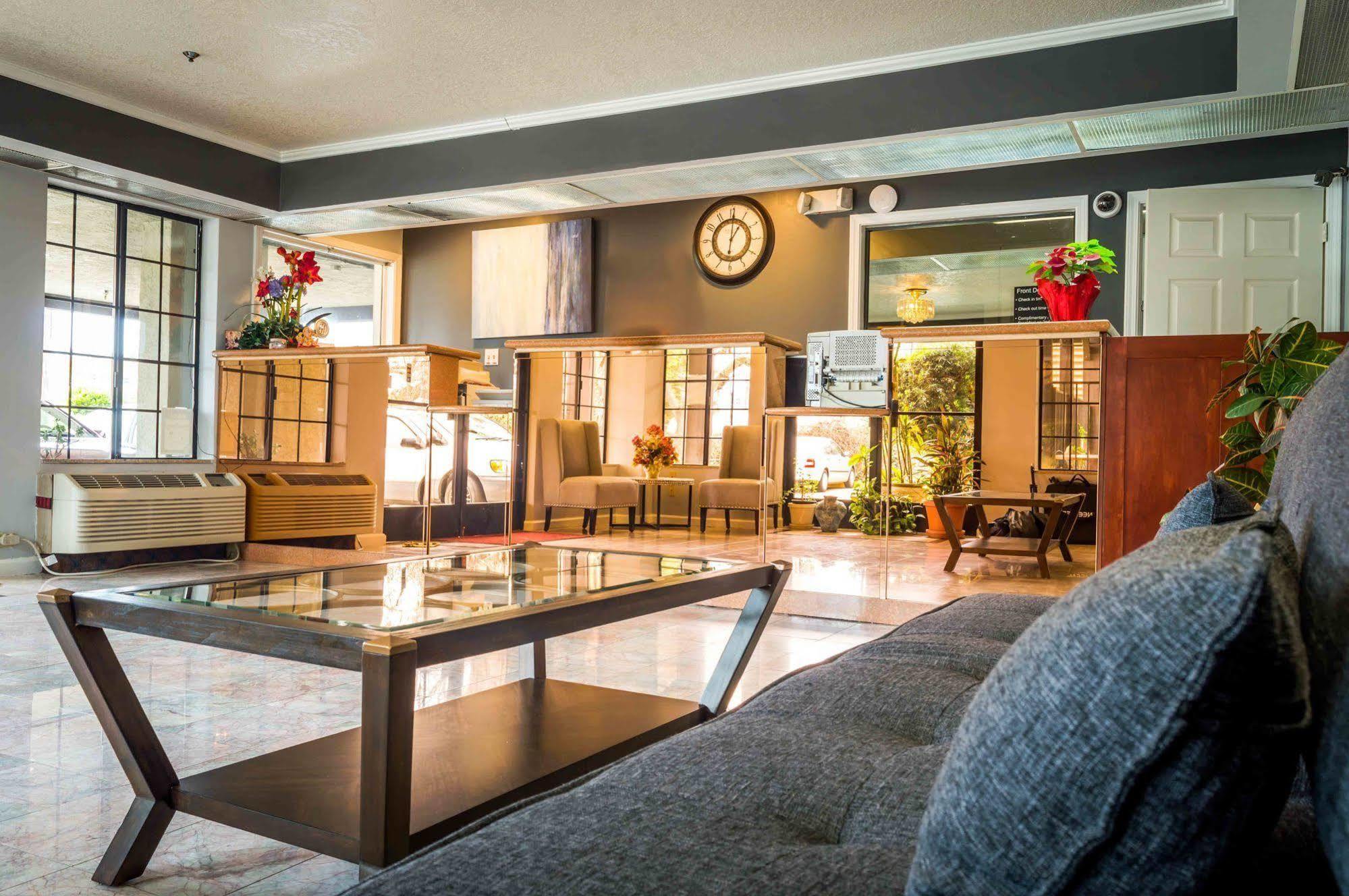 Executive Inn & Suites Sacramento Bagian luar foto